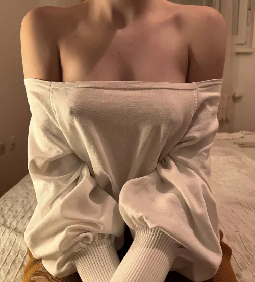 I’ll probably put a bra on before I leave the house……. Unless? 🤔 by laurenstatonxx