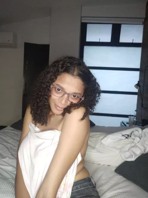 I'm 19, new here, working at a call center, want to become a fashion designer 👗 I just started Onlyfans by lilylostherinnocence