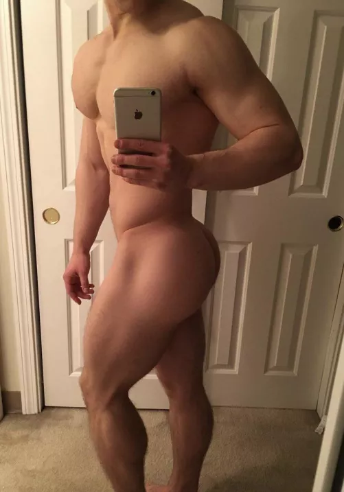 I’m 26 and I’m still a virgin. I’m insecure, I workout but I see myself as too stocky for my height, I’m 5’7” tall. I was always underweight until I was 23. Just looking for opinions. by JAD2105