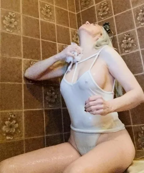 I'm a dirty girl. by Majestic-Juice6570