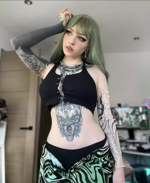 I’m a dominant mommy seeking for a submissive slave to Dominate, Collar, Pegged, Trained and Explore into the full lifestyle so will can both happy. Snapchat; Goddessangel586 by Goddess2209