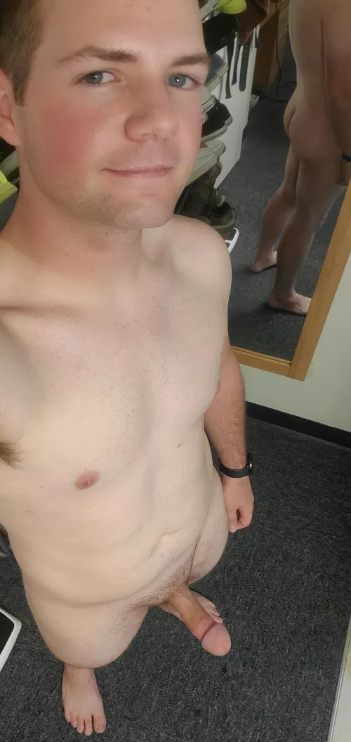 im a fan of it 😁 by SillyTsalsa