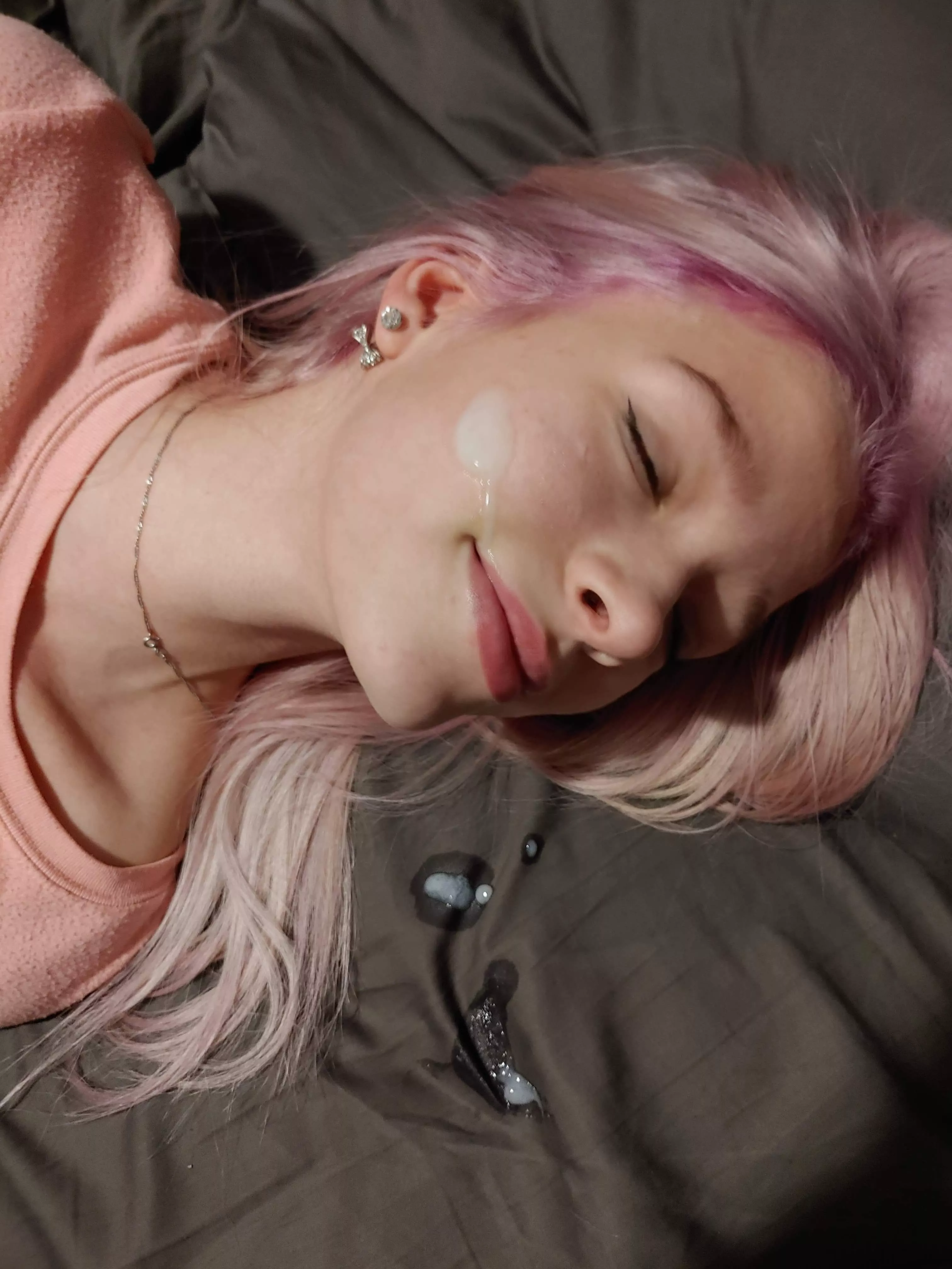 I'm a little cumslut posted by kinkykat977