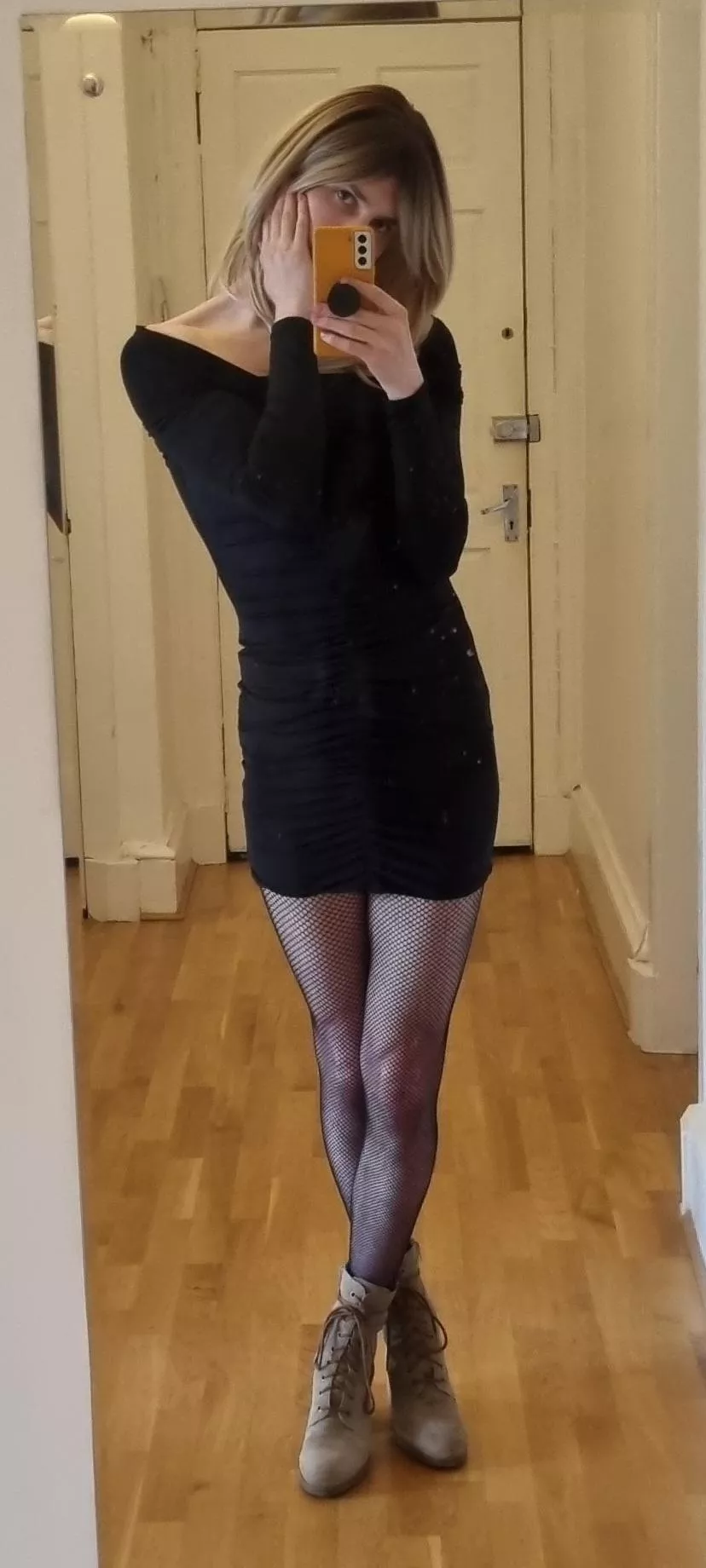 I'm a rascal in black 😏 posted by Cucha92