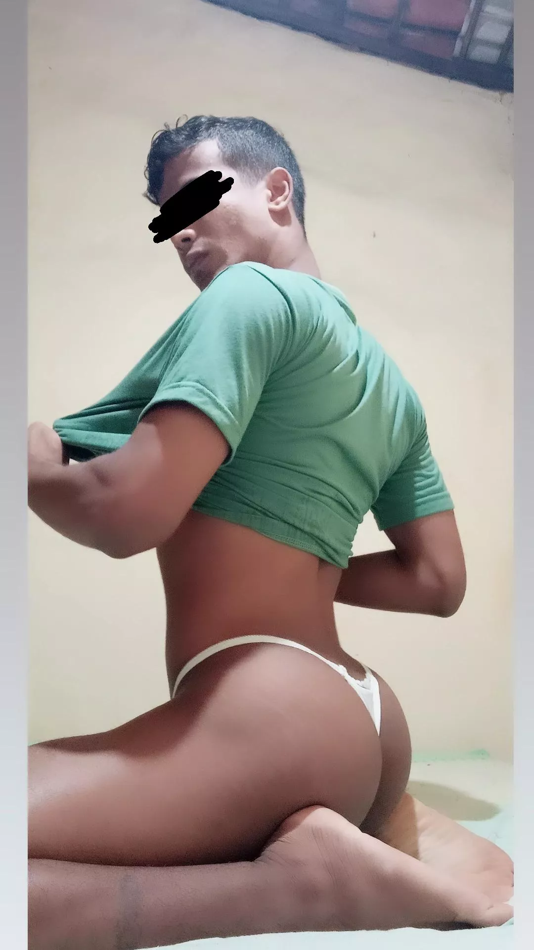 I'm a solitary boy ... I need a daddy to give me attention and more...🍆🔥🍑😈 posted by Connect_Afternoon_63