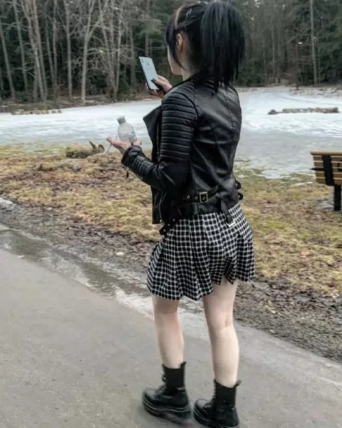 im almost more pale/white then the snow 🥴 by iidaslida