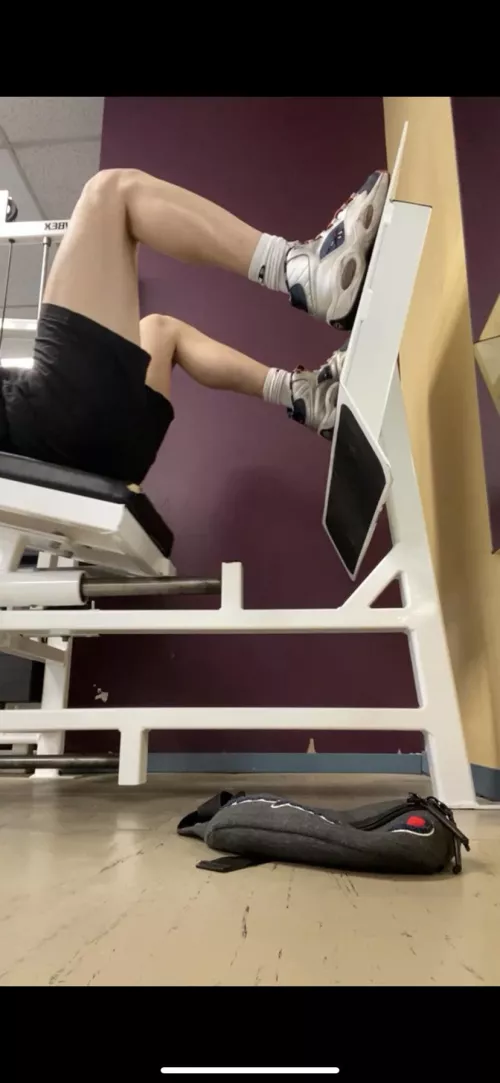 Im always horny at the gym by Fittttbooyyy