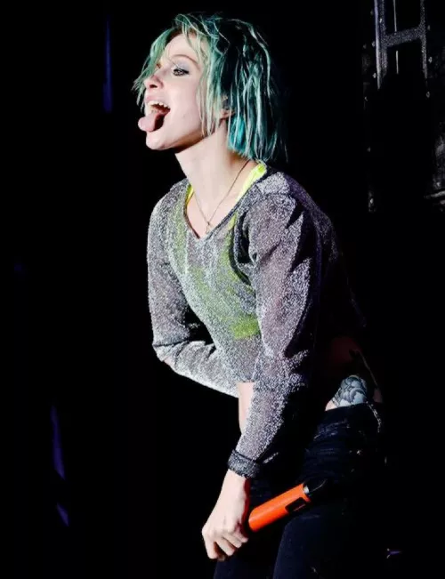 I'm always such a bi sub for Hayley Williams by jbud77