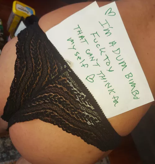 I'm an obedient bimbo by hypnohelot