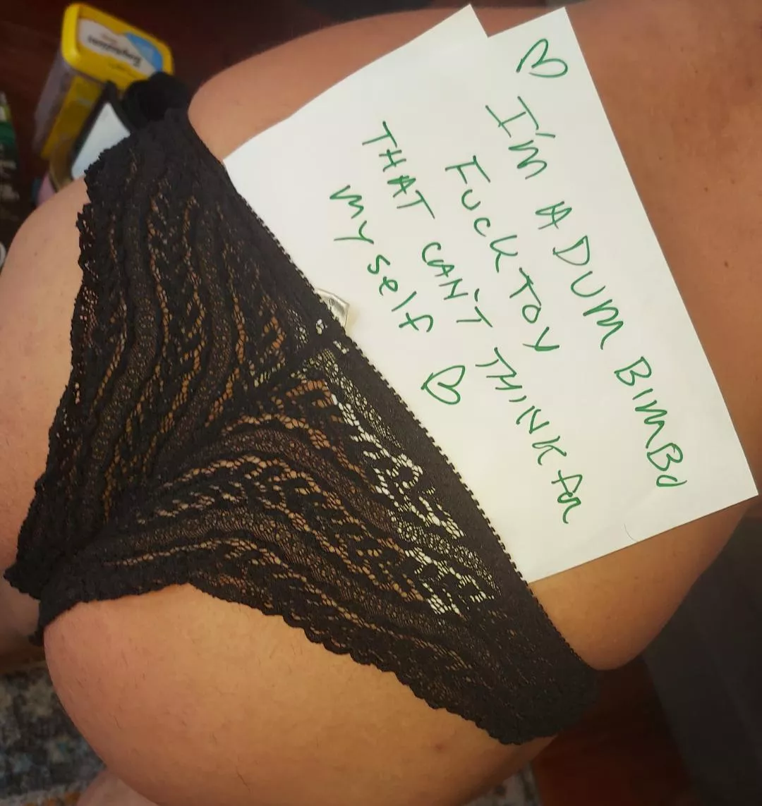 I'm an obedient bimbo posted by hypnohelot