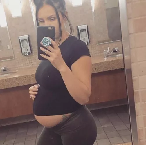 I’m at the gym babes and feeling so sexy with this bump! Anyone wanna come with me to work out and have some naughty fun in the bathroom or elsewhere? 😉😘❤️❤️ by Karolina_laska_