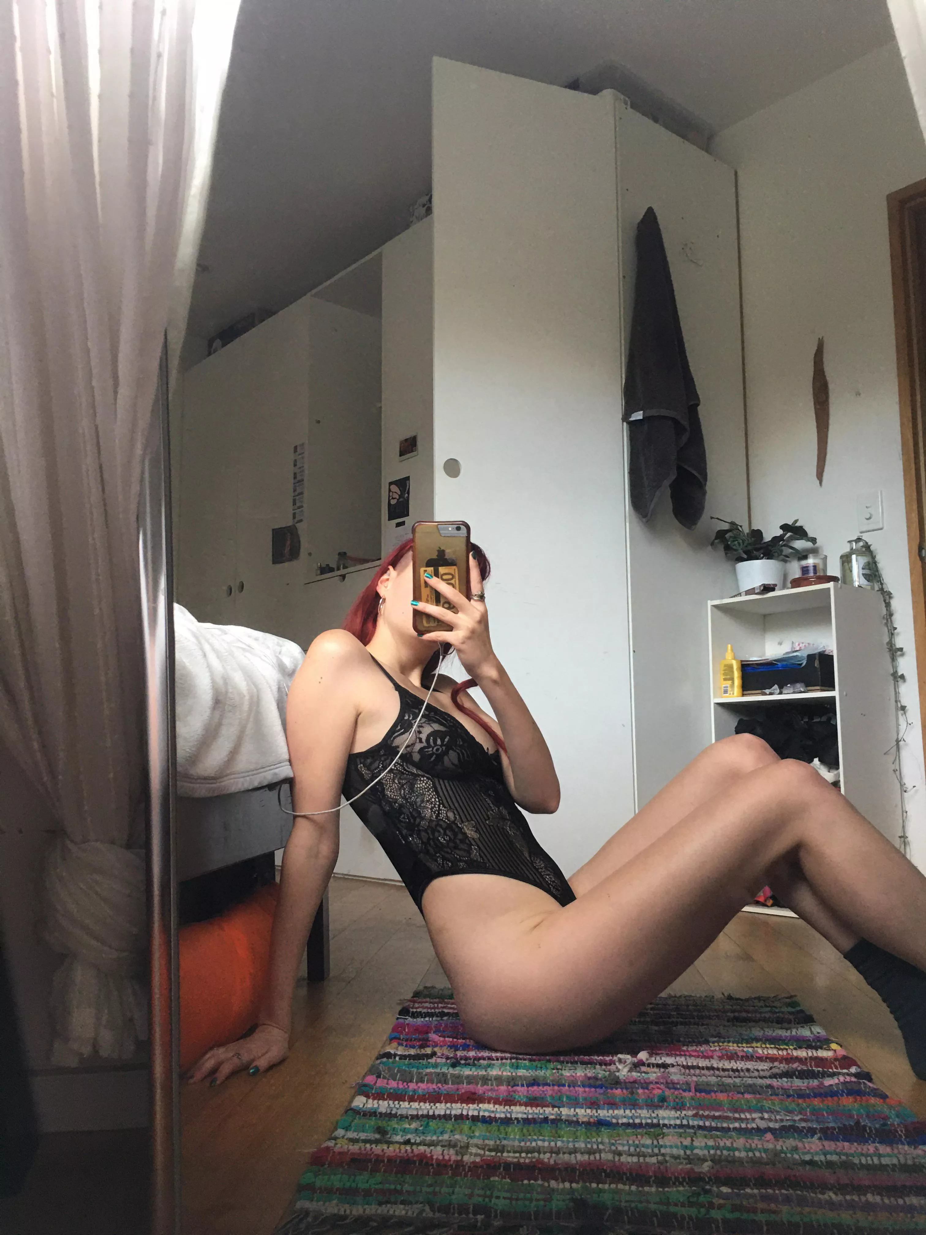 I’m back and with different hair posted by brunettewithlegs