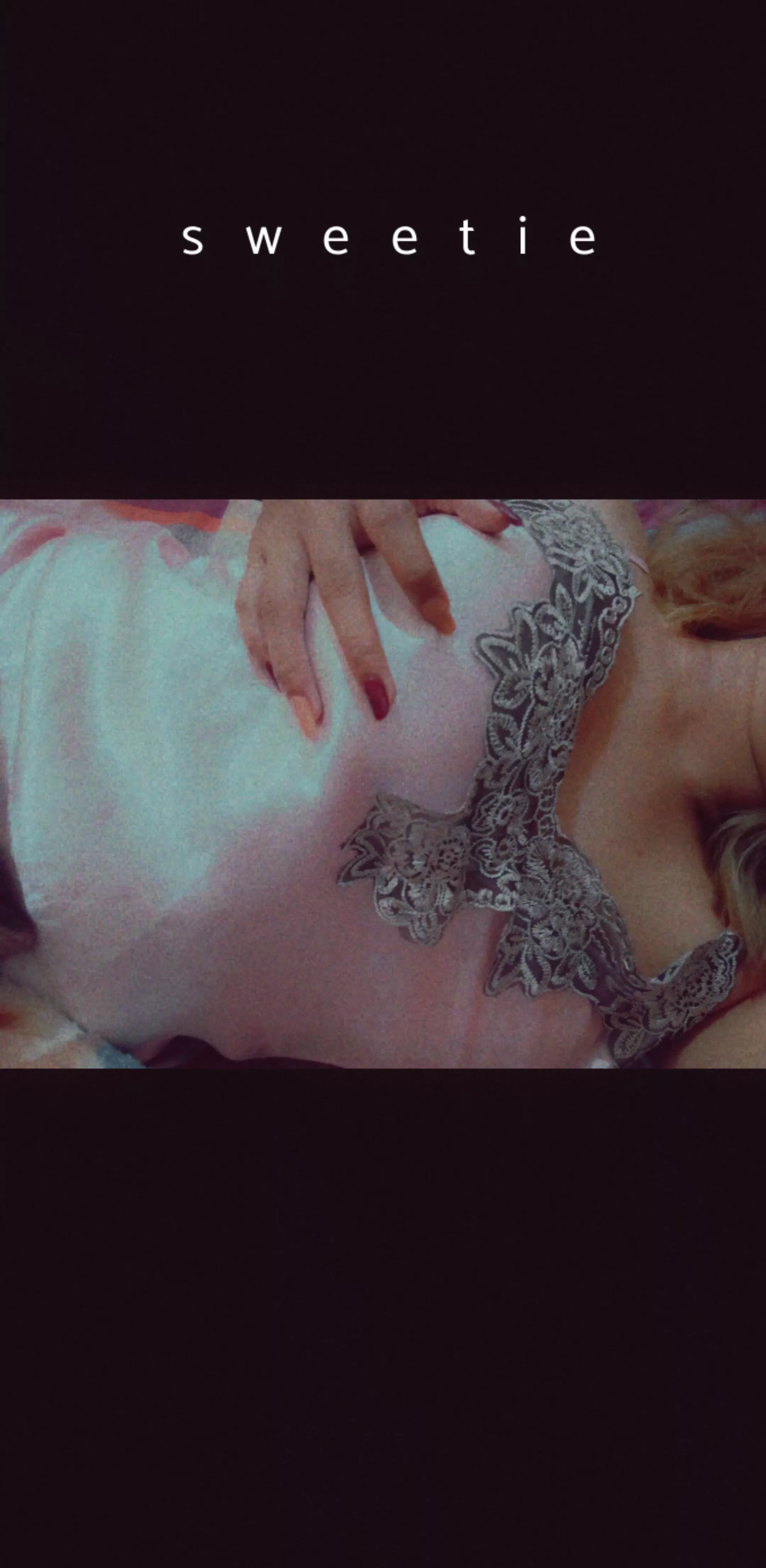 I'm bored and horny that my nipples are (f)cking up. posted by lala_ash_