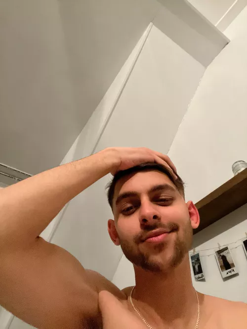 I’m bored 😮‍💨😮‍💨 DMs are open! ☺️ by _FLSnl_