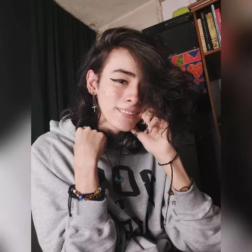 I'm cute? 🥺💜 by ElGatoMoreno