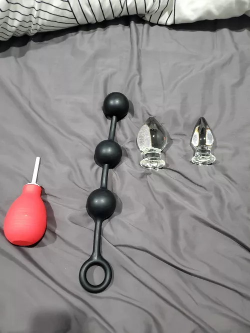 I'm finally starting to rebuild my collection to stretch my ass again. Im missing 2 toys atm because 1 is in me and i have a large Chance on the way by urdad12345