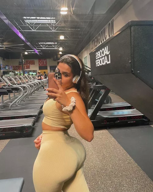 I’m fucking drooling by seriousgng