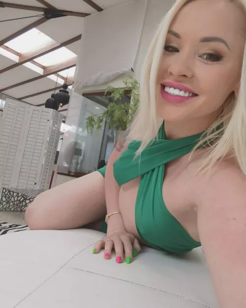 Im going to fuck one lucky redditor that likes this by quietposting221