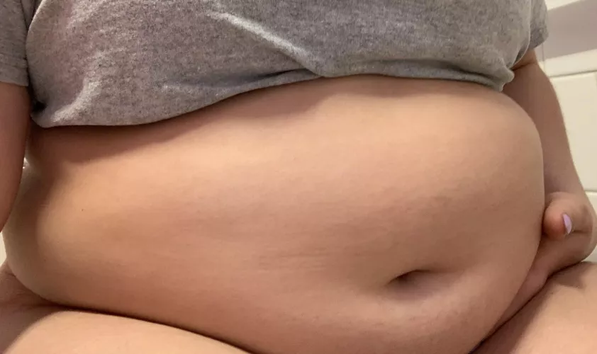 i’m going to stuff myself silly today! come watch as i fill myself to the brim and become the fat cow i’ve always wanted to be! dm me for the video!! by bigbellyblonde