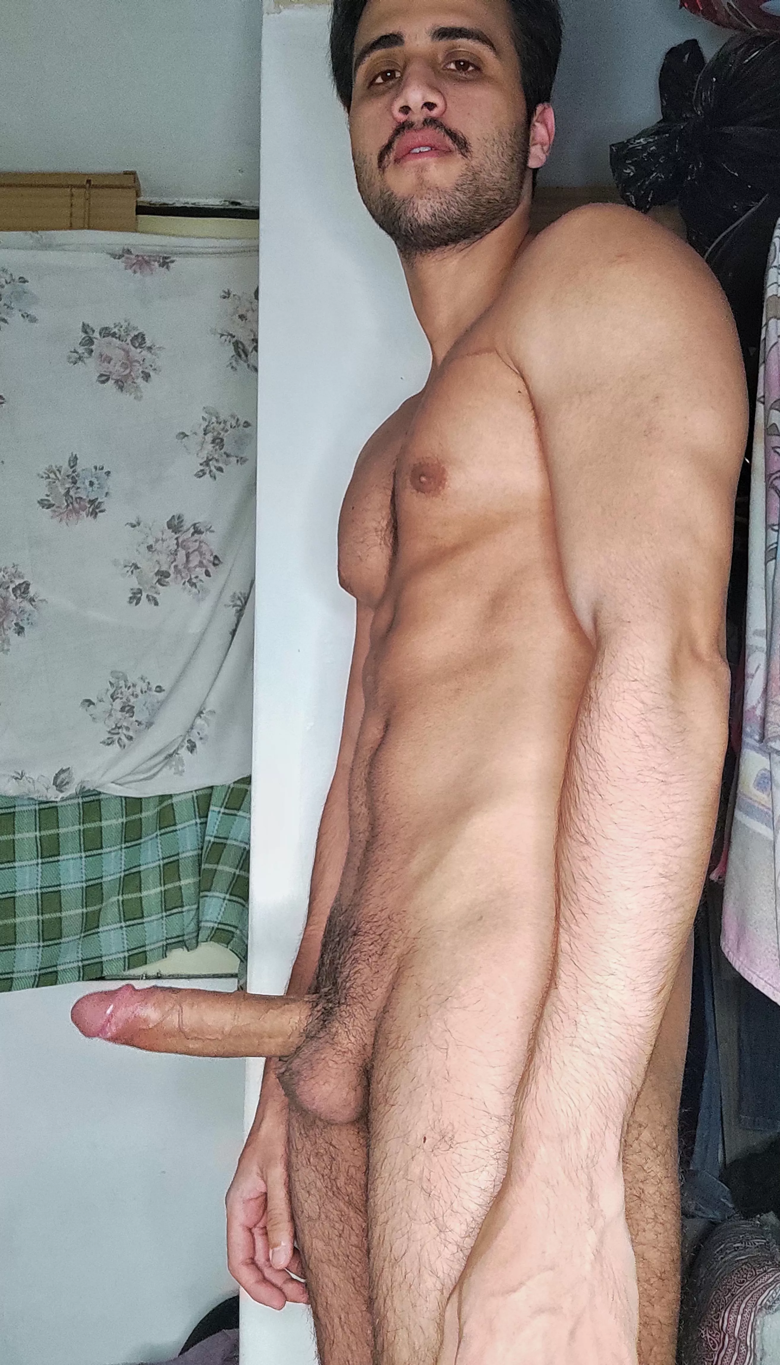 im horny 🔥🔥🔥 posted by badboy_walter