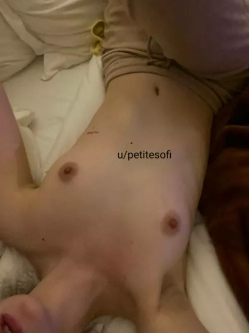 Im horny, can you come over,please? by petitesofi