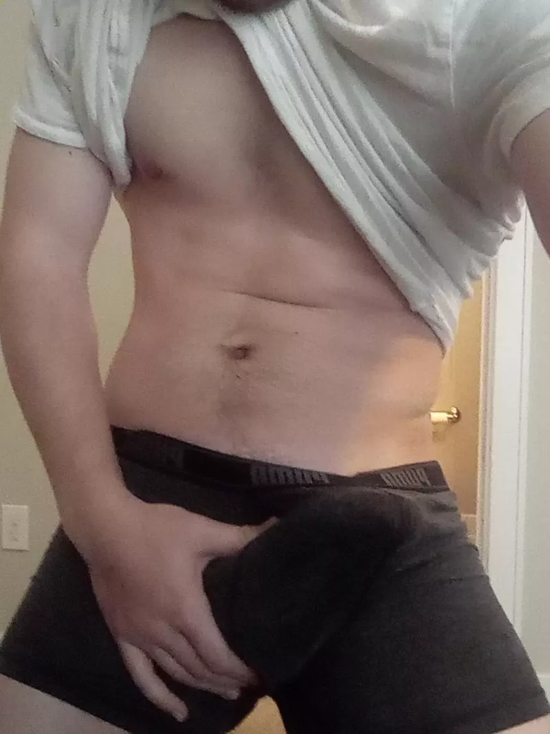 I'm horny mommy posted by big_cruncher47