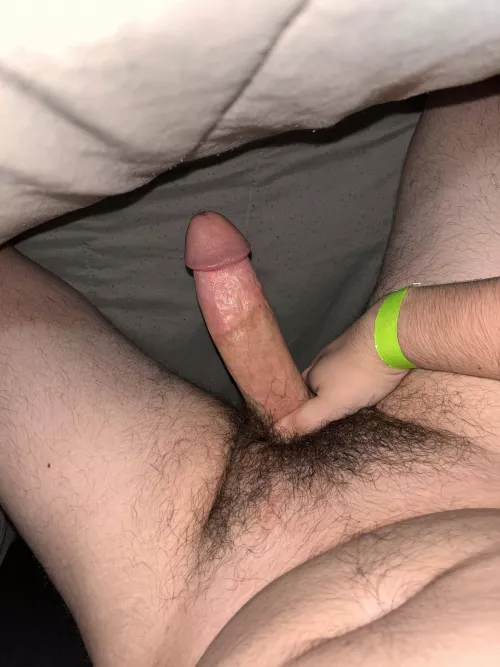 I’m horny!! Who wants to suck my cock?!?😈😈 by Austyn_17