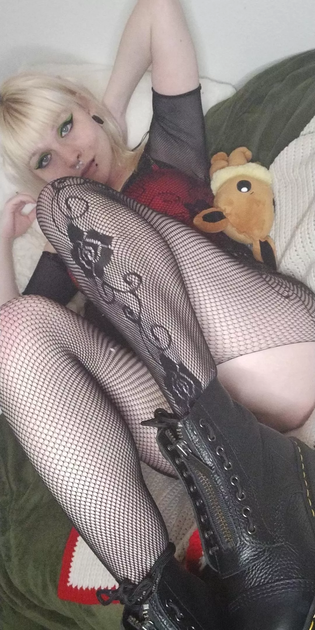 I'm in love with my outfit:) posted by pepperchillilove