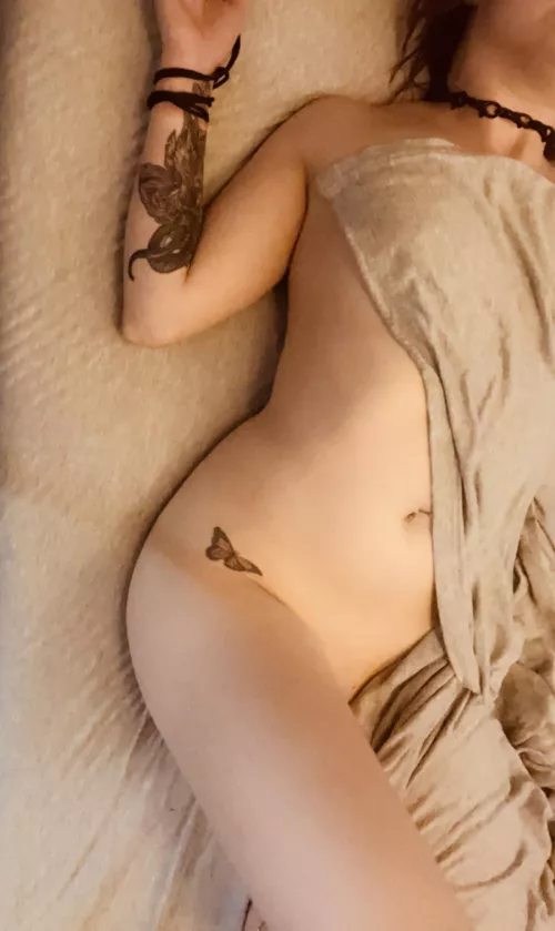 I’m in that tie me and gag me mood by happibish