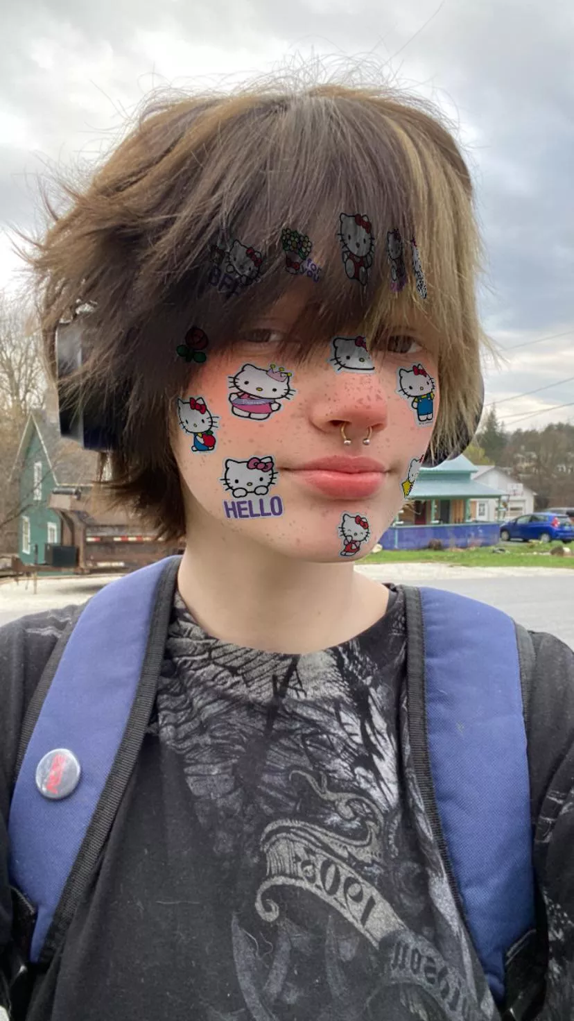 i’m letting you know, i’m letting you go, i want your bestfriend ! <3 posted by tthanatophobiia