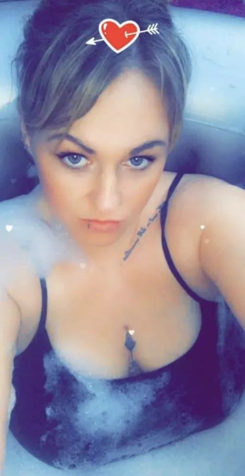 I'm looking for a dirty wanker loser to stroke and cum on my friend while I watch over vid call, must have second screen by Some_Oven2726