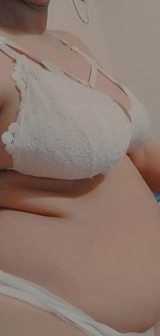 I'm looking for a father for my very hot daughter 🤰🔥 by valen2010tina