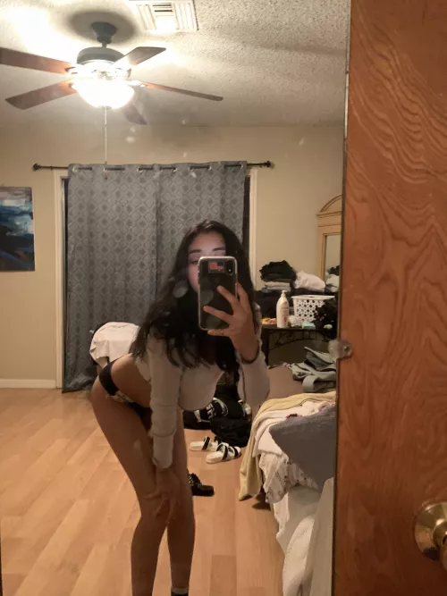 I’m looking for guys with fleshlights Kik nuttondessi69 if you have one♏️ by Dessilovescum69