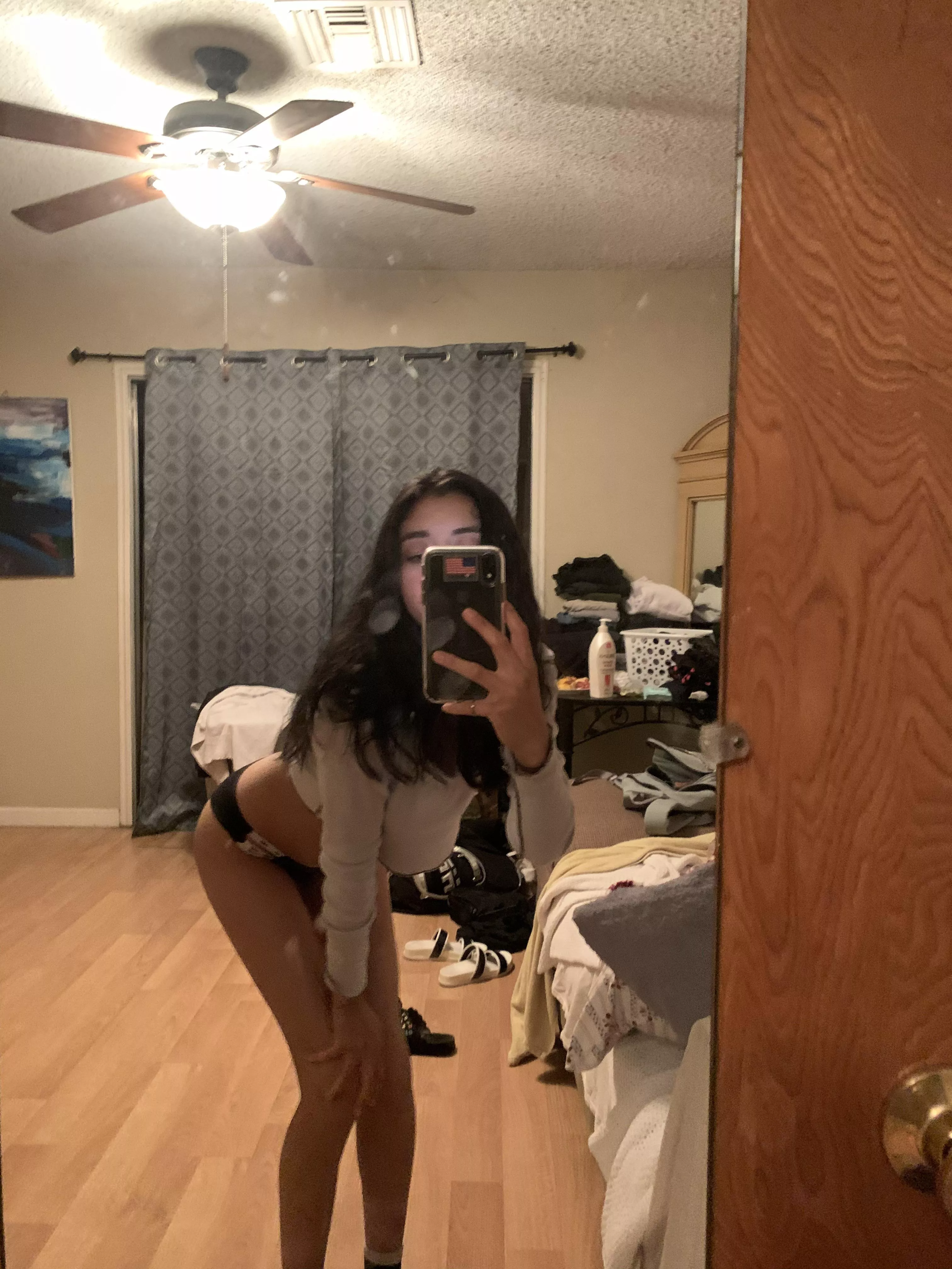 I’m looking for guys with fleshlights Kik nuttondessi69 if you have one♏️ posted by Dessilovescum69