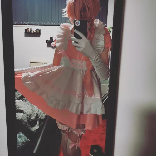 I'm loving my maid dress... by Un1ty101