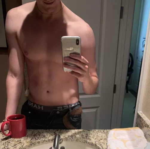 I’m new here, be gentle! [22] 5’8” 142lbs by RayanDaws