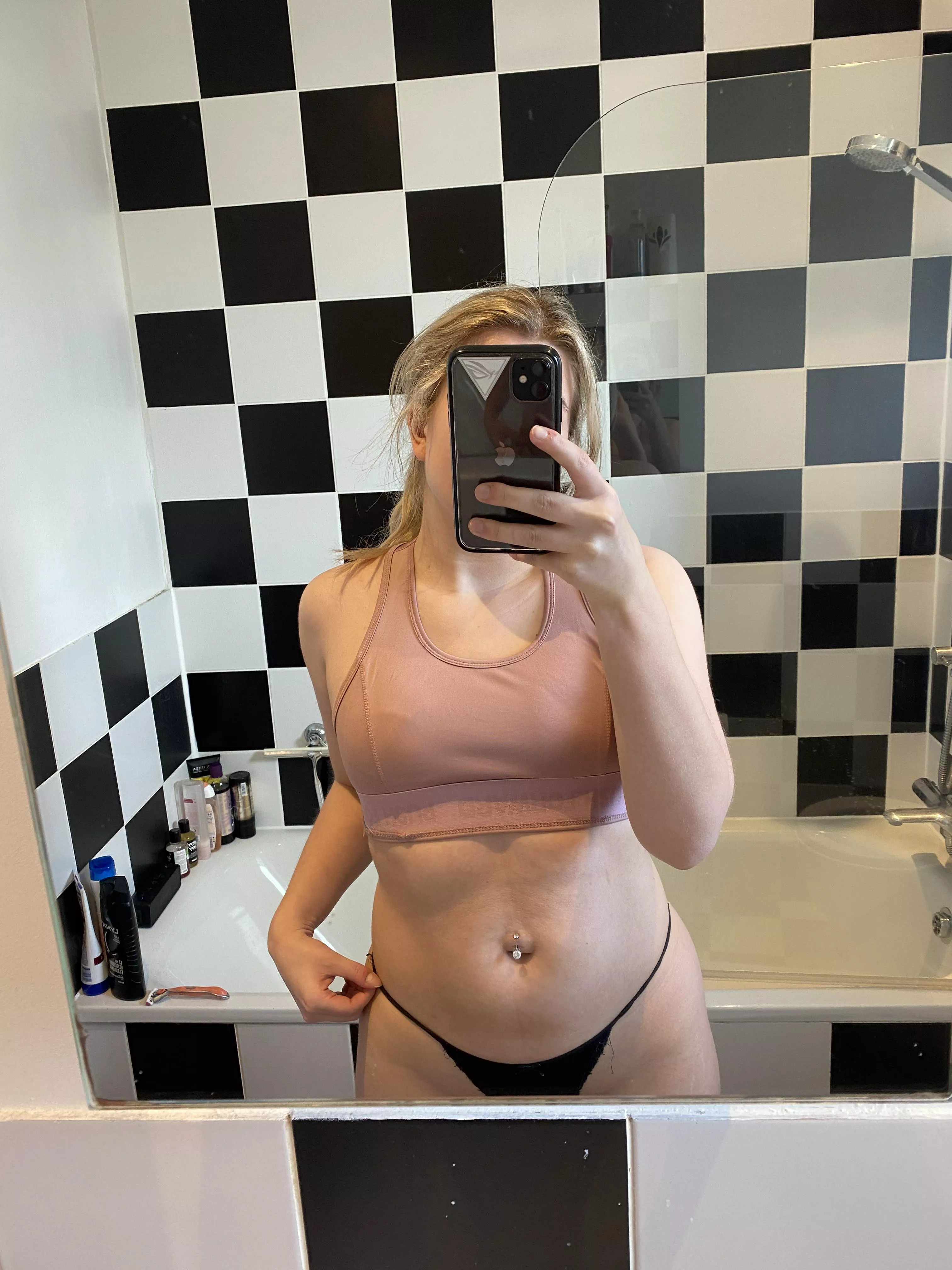 Im not a huge fan of my tummy, I hope you are though! posted by dumbblondebimb0