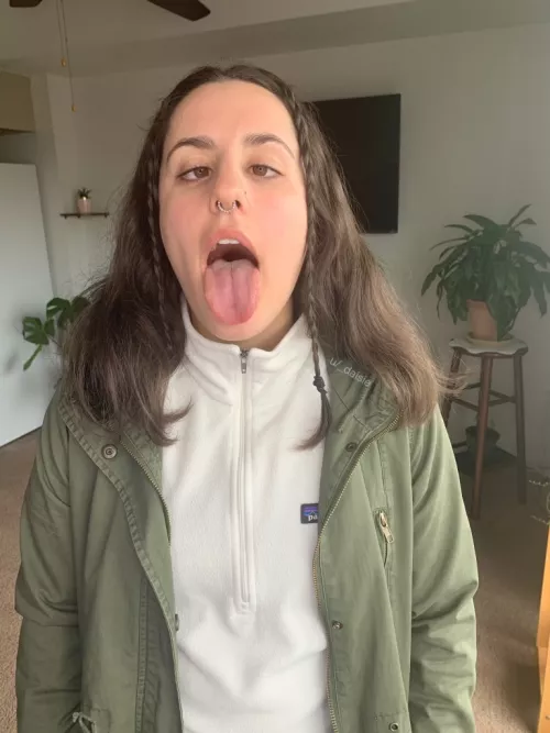 i’m not fully dressed without cum on my face :( by _daisie