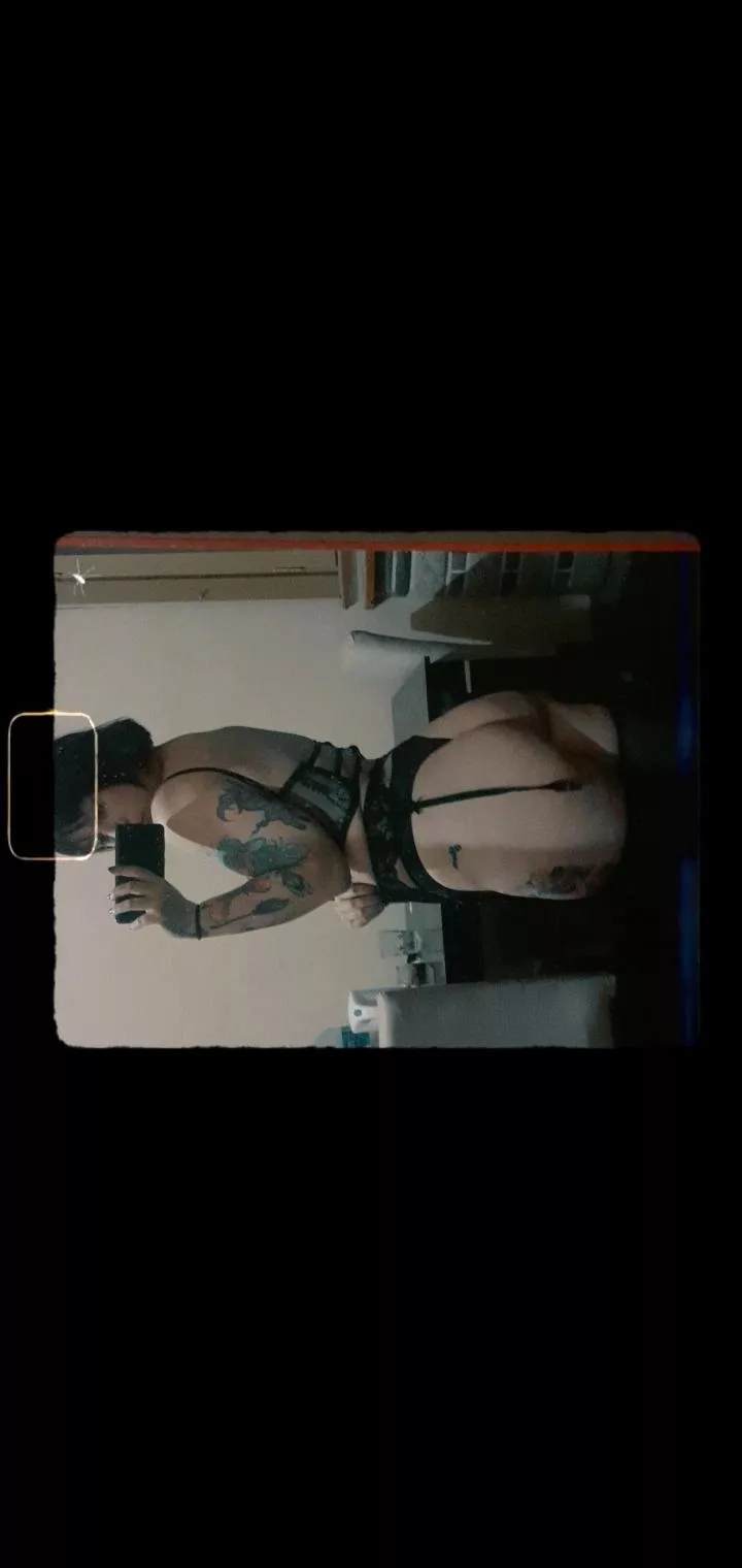 I'm playful today, be a good boy posted by lilith091