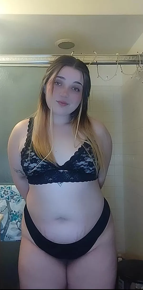 I'm Pretty & Stuffed. posted by MaryLuxLov