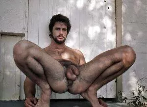 I’m pretty sure this image of Bill Cable has been shared here before. But I don’t think anyone will mind seeing it again. posted by KKwoodhill