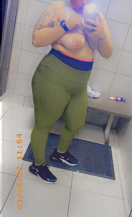 I’m really sweaty. posted by DnaCouplexxx