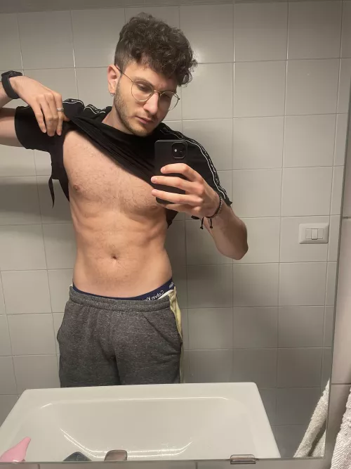 I’m sexy than your boyfriend by riccardh0t