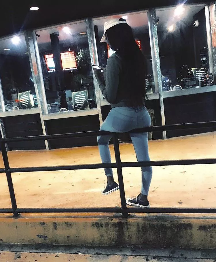 I’m shy irl 🤭😔 posted by jemimah_paige