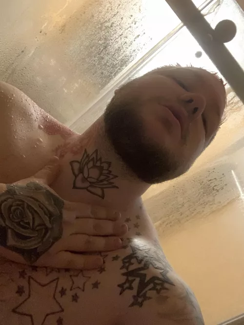 I’m sick and need some dead by daylight friends by odis73