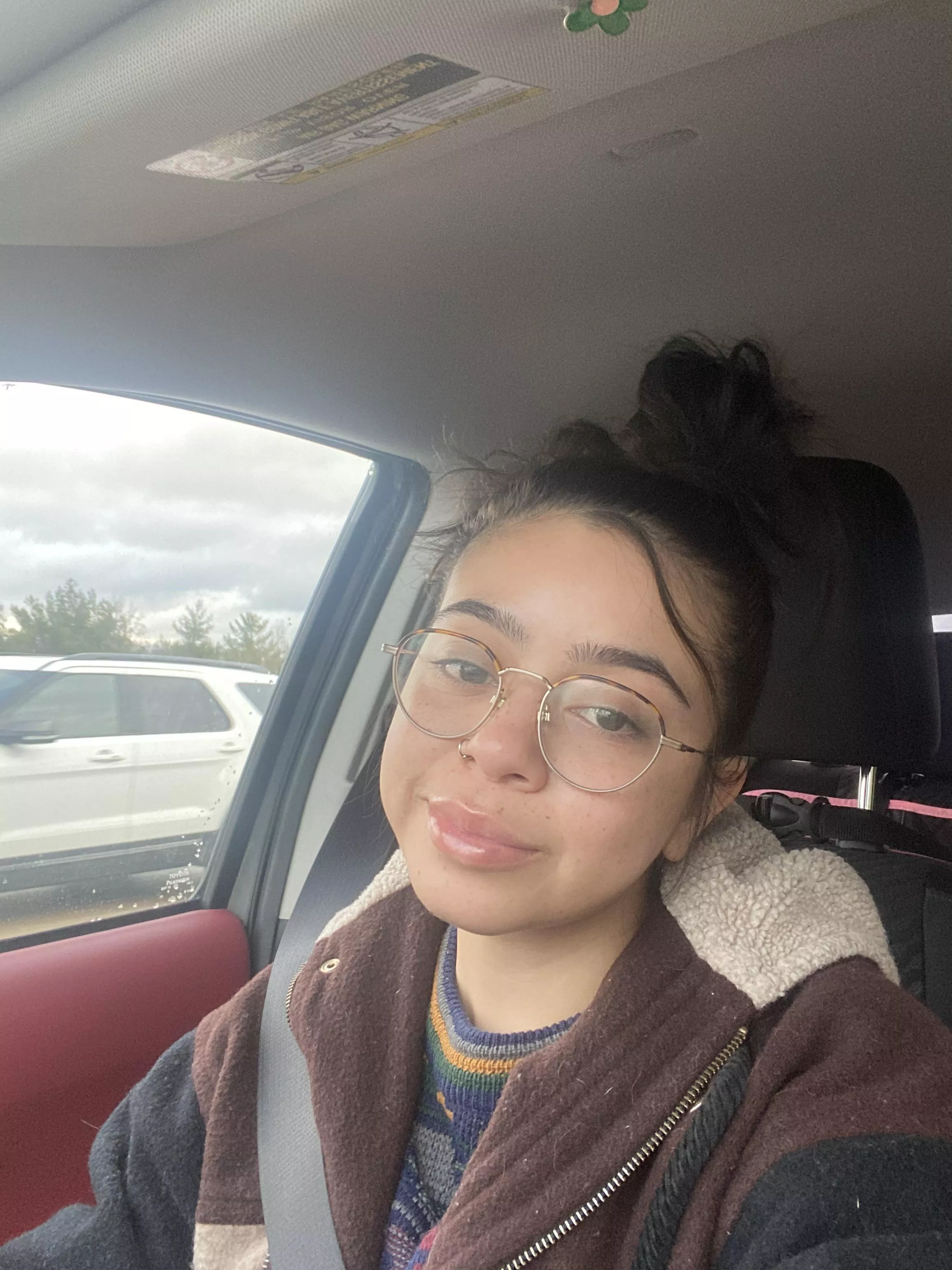 Im sleepy 😴 posted by elciesativa