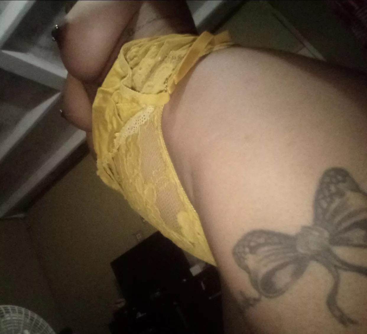 i’m small enough for you to throw me around posted by nevaehskyyee