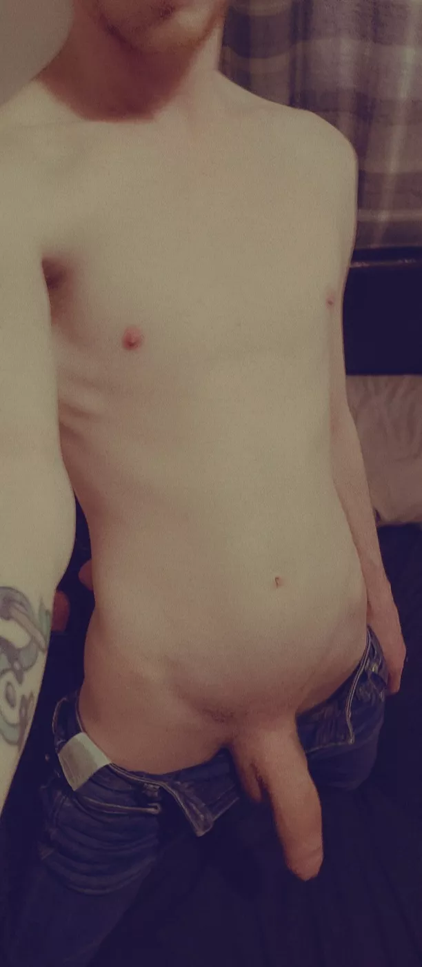 Im small enough to be picked up and fucked. wanna try it 😚 posted by trials-by-fires