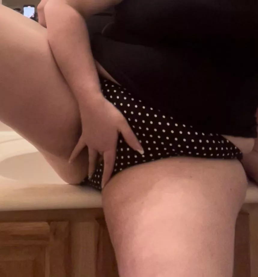 I’m so HORNY!!! I need it bad!!! posted by TrailerparkRomance