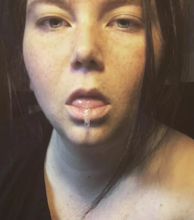 I’m so thirsty I’m drooling. [Selling] Amateur Videos & Sexting Sessions. Let me show you how a good little slut should behave. posted by elliemaeby